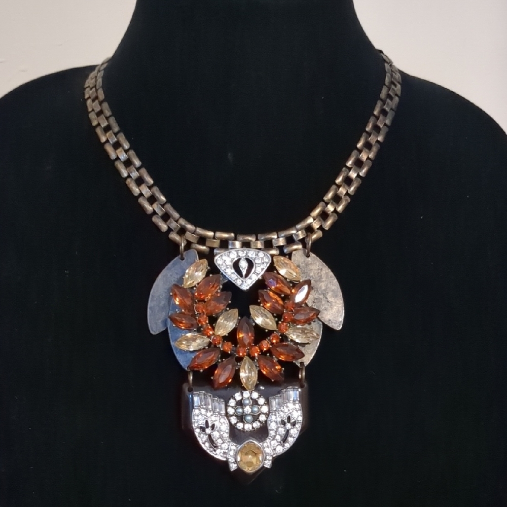 Elegant Gold and Silver Statement Necklace